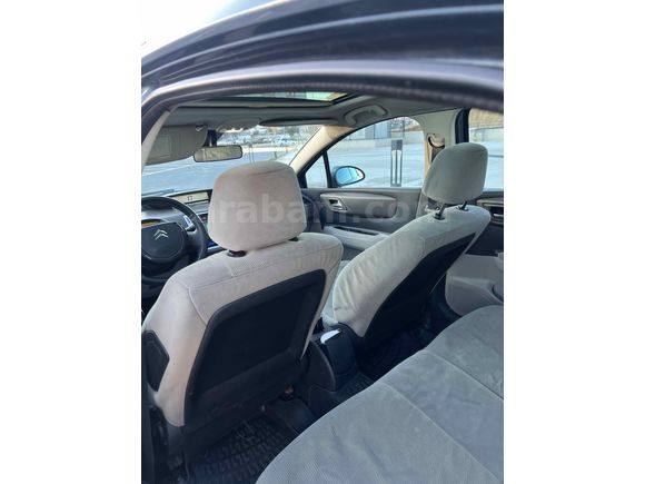 Cam Tavanlı Citroen C4 
