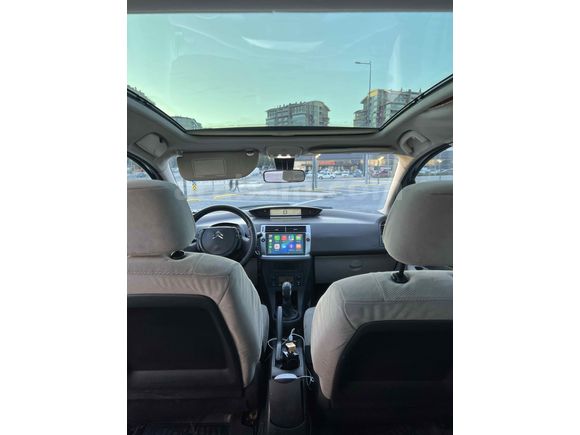 Cam Tavanlı Citroen C4 
