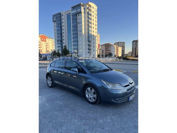 Cam Tavanlı Citroen C4 