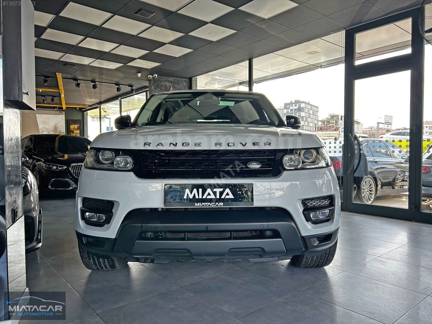 Galeriden Land Rover Range Sport 3.0 Dynamic HSE 2016 Model İstanbul 82.494 km Beyaz 2