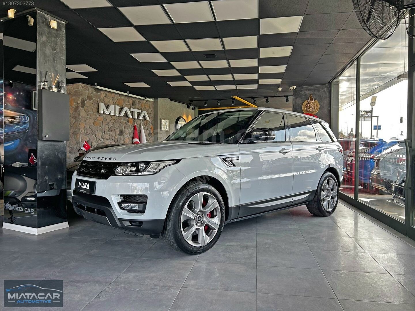 Galeriden Land Rover Range Sport 3.0 Dynamic HSE 2016 Model İstanbul 82.494 km Beyaz 1