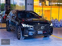 UNİQ CARS HATASIZ BOYASIZ TRAMERSİZ VOLVO XC60 MILD HYBRİD FULL
