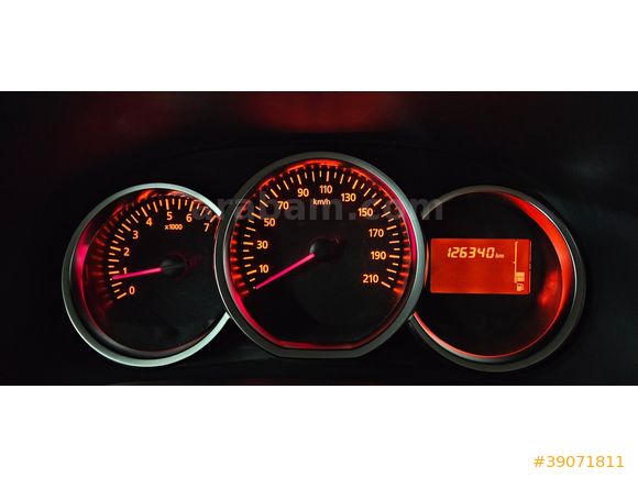 DEĞİŞENSİZ FULL BAKIMLI 129.000KM DE 7 KİŞİLİK LAUREATE