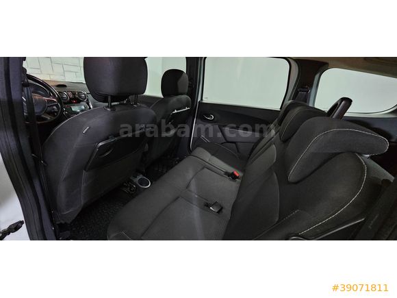 DEĞİŞENSİZ FULL BAKIMLI 129.000KM DE 7 KİŞİLİK LAUREATE