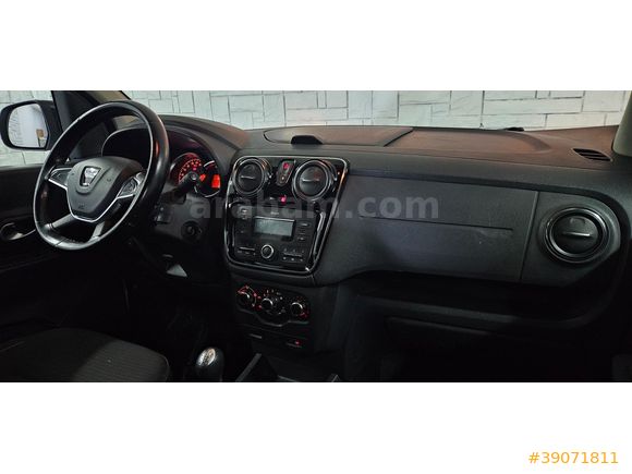 DEĞİŞENSİZ FULL BAKIMLI 129.000KM DE 7 KİŞİLİK LAUREATE