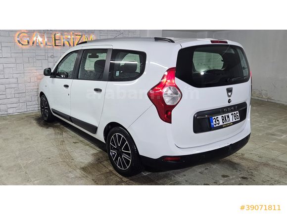 DEĞİŞENSİZ FULL BAKIMLI 129.000KM DE 7 KİŞİLİK LAUREATE
