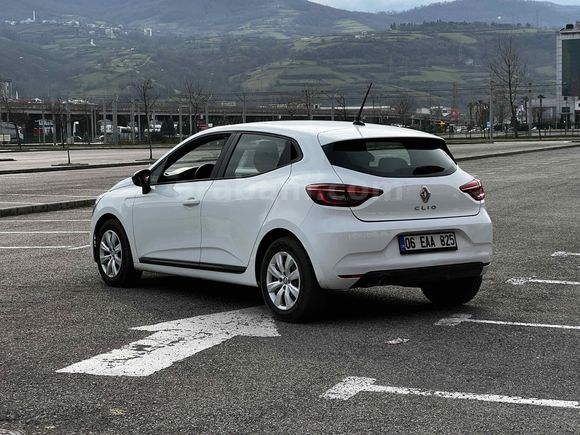 Galeriden Renault Clio 1.0 TCe Joy 2023 Model Samsun