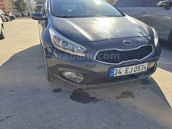 Sahibinden Kia Ceed 1.6 CRDi Concept Plus 2014 Model 