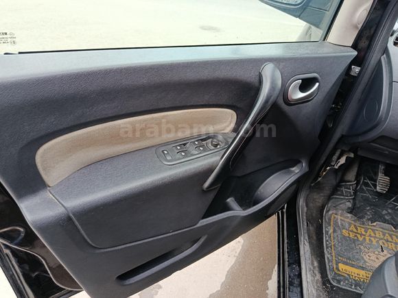 Sahibinden Renault Kangoo Multix 1.5 dCi Privilege Chromeline 2011 Model  291.000 km Siyah