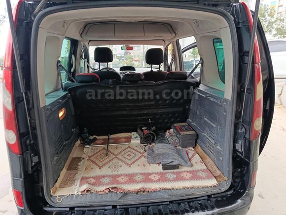 Sahibinden Renault Kangoo Multix 1.5 dCi Privilege Chromeline 2011 Model  291.000 km Siyah