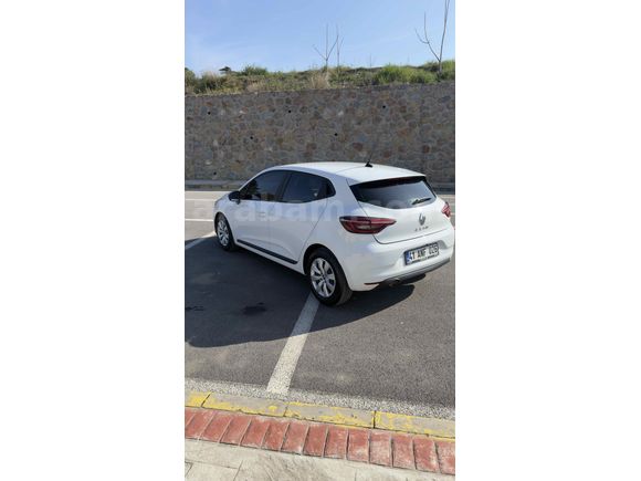Sahibinden Renault Clio 1.0 TCe Joy 2022 Model 