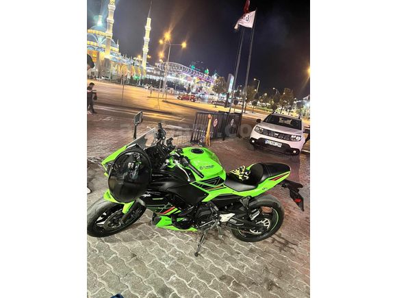 Galeriden Kawasaki Ninja 650 2023 Model Konya 11.000 km Yeşil