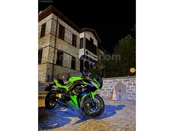 Galeriden Kawasaki Ninja 650 2023 Model Konya 11.000 km Yeşil