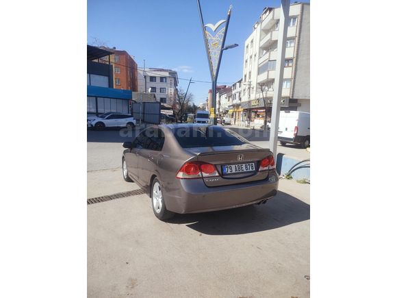 Sahibinden Honda Civic 1.6i VTEC Elegance 2011 Model