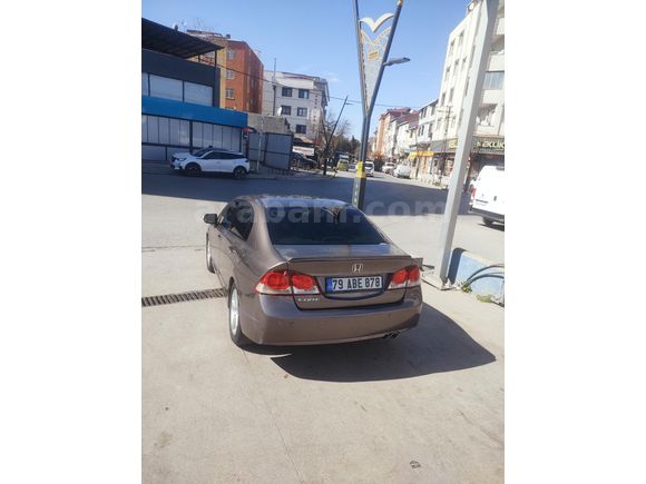 Sahibinden Honda Civic 1.6i VTEC Elegance 2011 Model