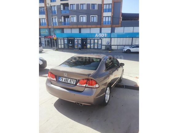 Sahibinden Honda Civic 1.6i VTEC Elegance 2011 Model
