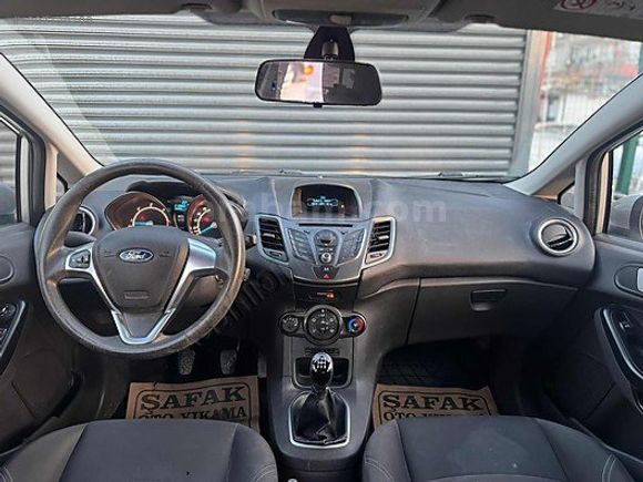 AK AUTO'dan 2013 FİESTA !!!HATASIZ KONDİSYONN!!!!