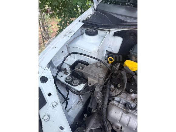 Sahibinden Renault Clio 1.4 RNA 2001 Model