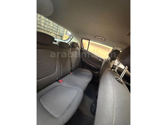 Sahibinden Hyundai i20 1.4 CVTT Team 2011 Model