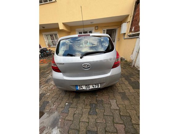 Sahibinden Hyundai i20 1.4 CVTT Team 2011 Model