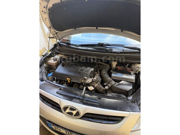 Sahibinden Hyundai i20 1.4 CVTT Team 2011 Model