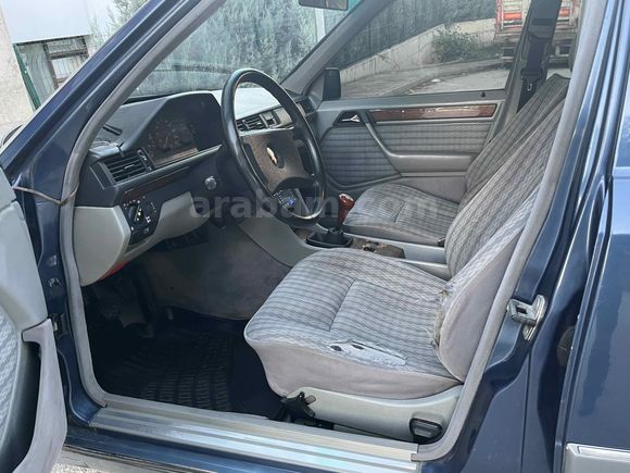 1990 Mercedes 230 E Yıldızları Üstünde Masrafsız Klimalı