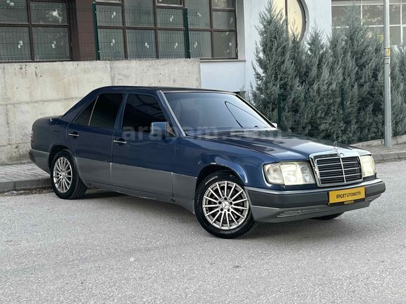 1990 Mercedes 230 E Yıldızları Üstünde Masrafsız Klimalı
