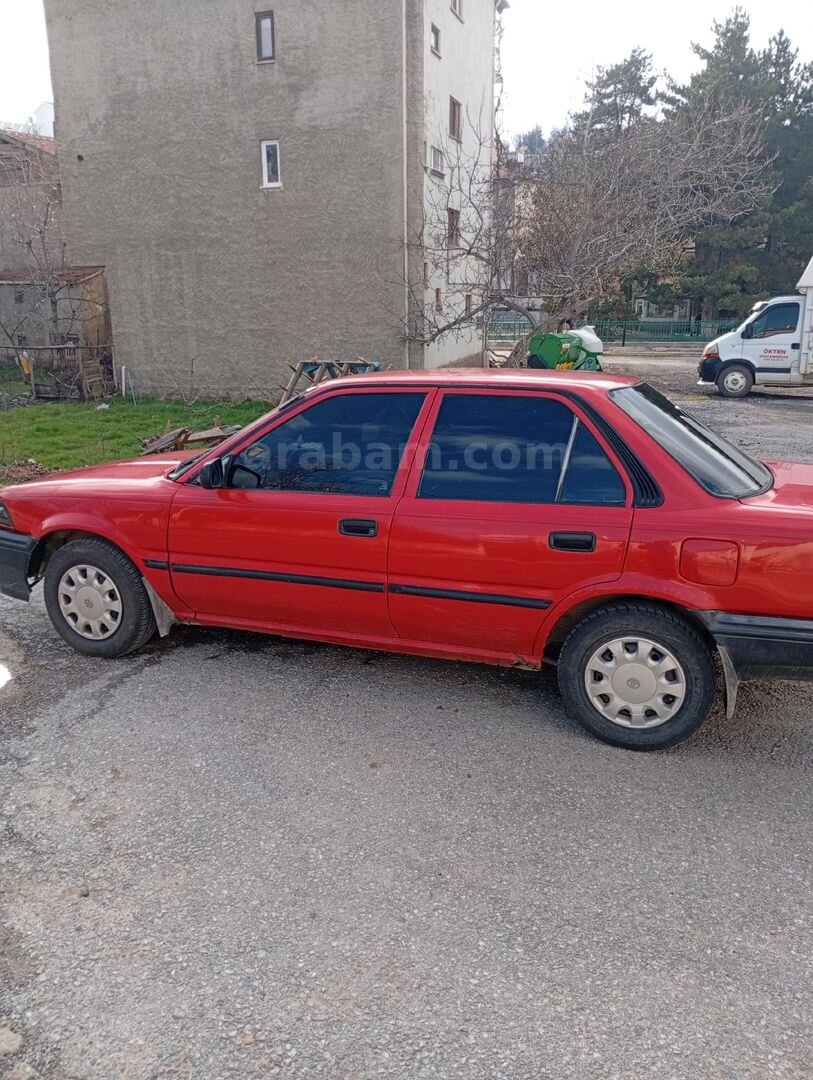 Sahibinden Toyota Corolla 1.6 XL 1990 Model Konya 373.000 km Kırmızı 4