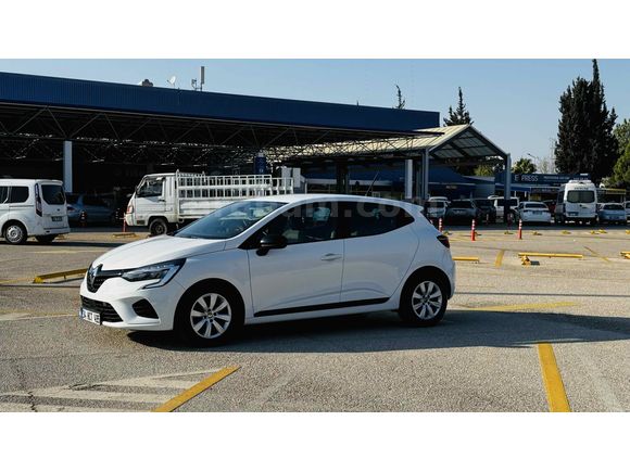 2023 RENAULT CLİO 1.0TCe JOY X-Tronic Temiz