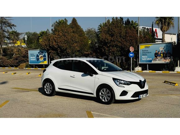2023 RENAULT CLİO 1.0TCe JOY X-Tronic Temiz