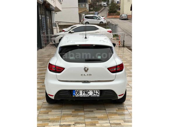 2017 MODEL MAKYAJLI DİZEL OTOMATİK 1.5 DCİ CLİO