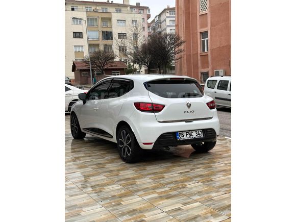 2017 MODEL MAKYAJLI DİZEL OTOMATİK 1.5 DCİ CLİO