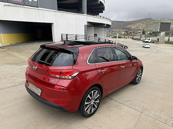 HYUNDAİ İ30 CAM TAVAN 78 BİNDE