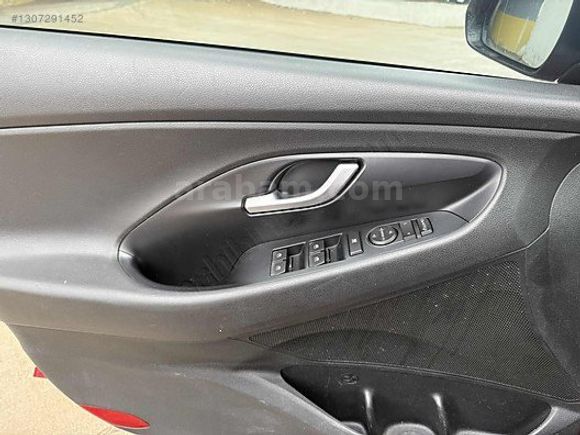 HYUNDAİ İ30 CAM TAVAN 78 BİNDE