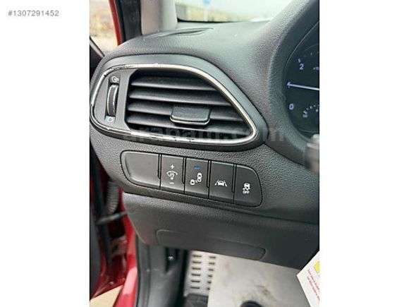 HYUNDAİ İ30 CAM TAVAN 78 BİNDE