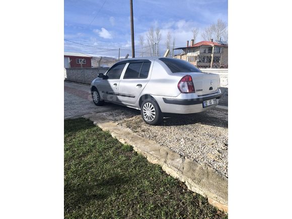 Sahibinden Renault Clio 1.4 Authentique 2005 Model