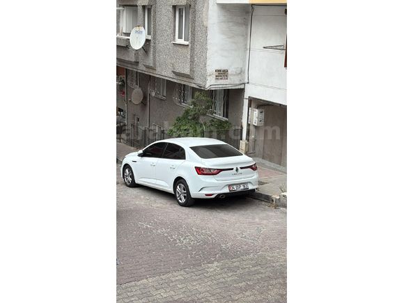 Sahibinden Renault Megane 1.3 TCe Joy 2020 Model