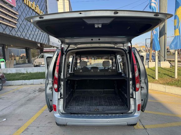 Sahibinden Renault Kangoo Multix 1.5 dCi Privilege 2011 Model 