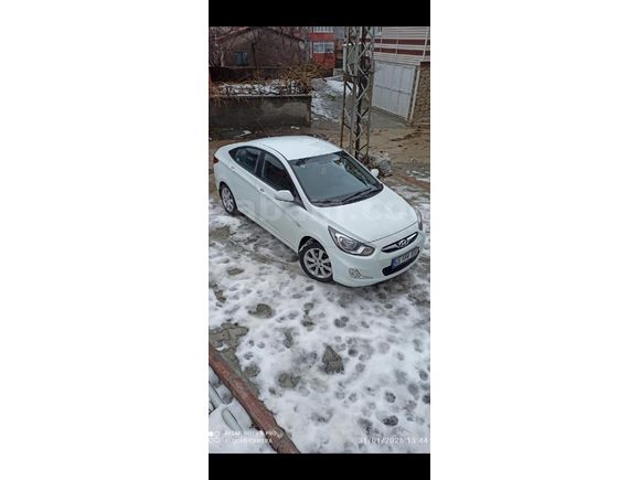 Öğretmenden Düşük Km Accent Blue 1.4 CVVT Mode Plus