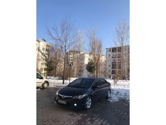 Sahibinden Honda Civic 1.6i VTEC Premium 2011 Model