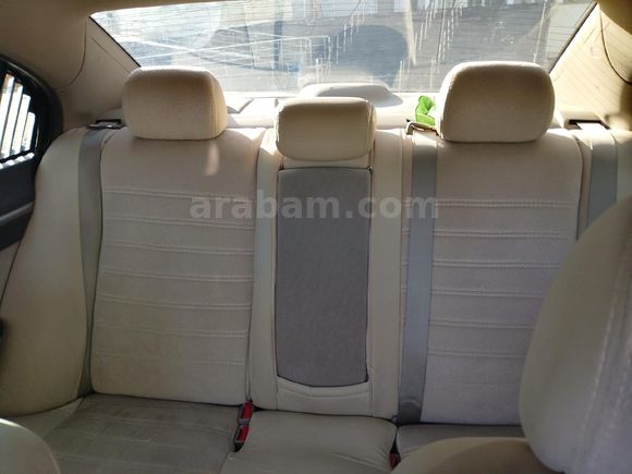 Sahibinden Honda Civic 1.6i VTEC Premium 2011 Model