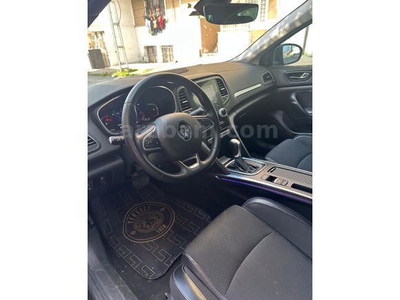 Sahibinden Renault Megane 1.5 Blue DCI Icon 2022 Model
