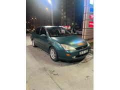 Acil satılık sıfır muayeneli Ford Focus 2.0 Ghia 2000 Model 