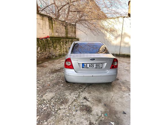 Sahibinden Ford Focus 1.6 TDCi Ghia 2006 Model