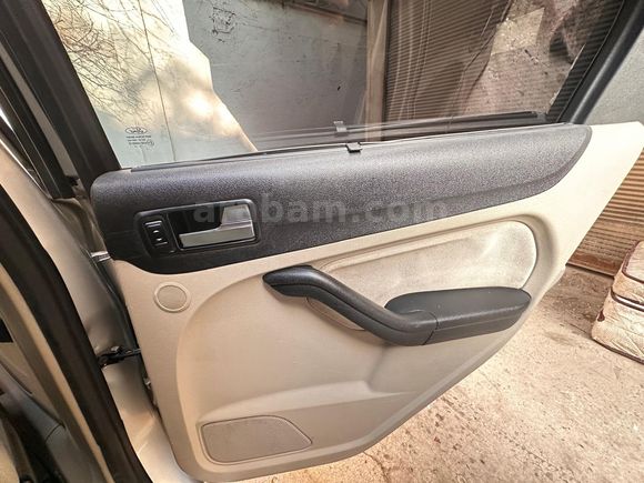 Sahibinden Ford Focus 1.6 TDCi Ghia 2006 Model