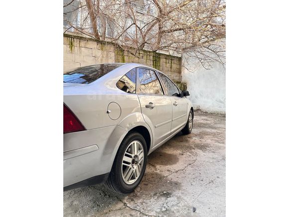 Sahibinden Ford Focus 1.6 TDCi Ghia 2006 Model