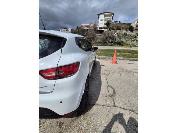 Sahibinden Renault Clio 1.2 Touch 2013 Model  162.000 km Beyaz