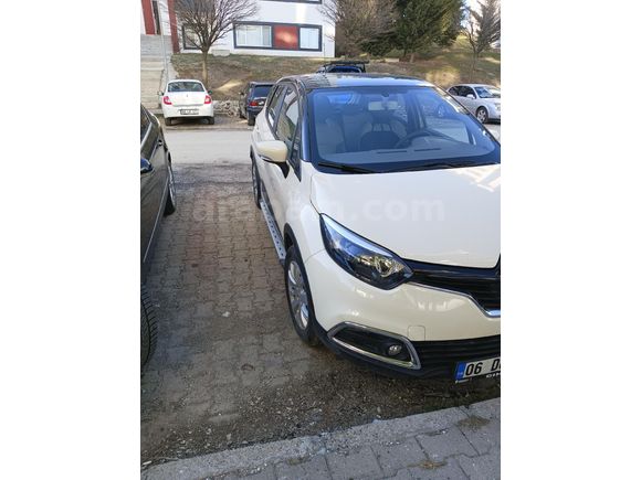 Sahibinden Renault Captur 0.9 Touch 2013 Model  34200 km Beyaz