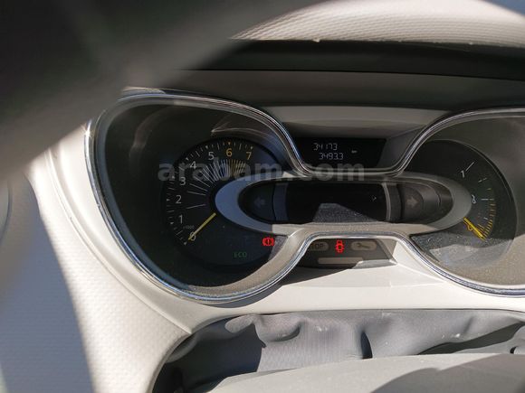 Sahibinden Renault Captur 0.9 Touch 2013 Model  34200 km Beyaz