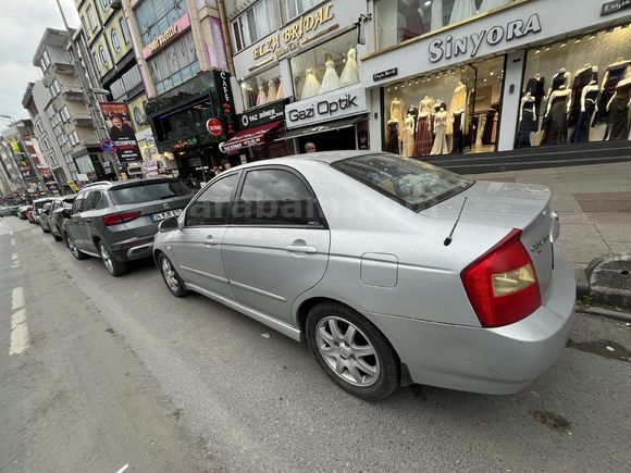 Sahibinden Kia Cerato 1.5 CRDi Advance 2006 Model  270.000 km Gri (Gümüş)